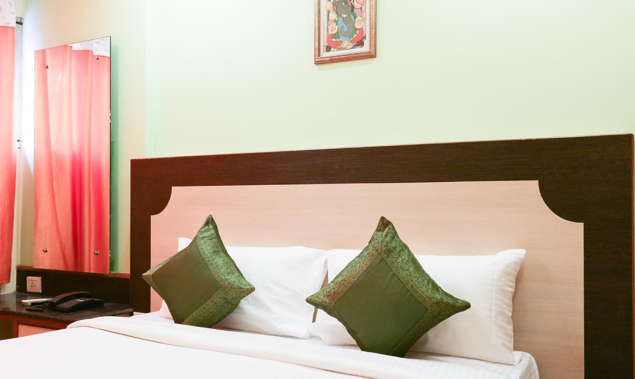 Treebo Trip Grand Regency Bangalore Exterior foto