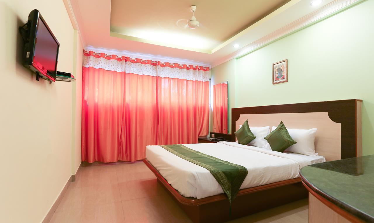 Treebo Trip Grand Regency Bangalore Exterior foto