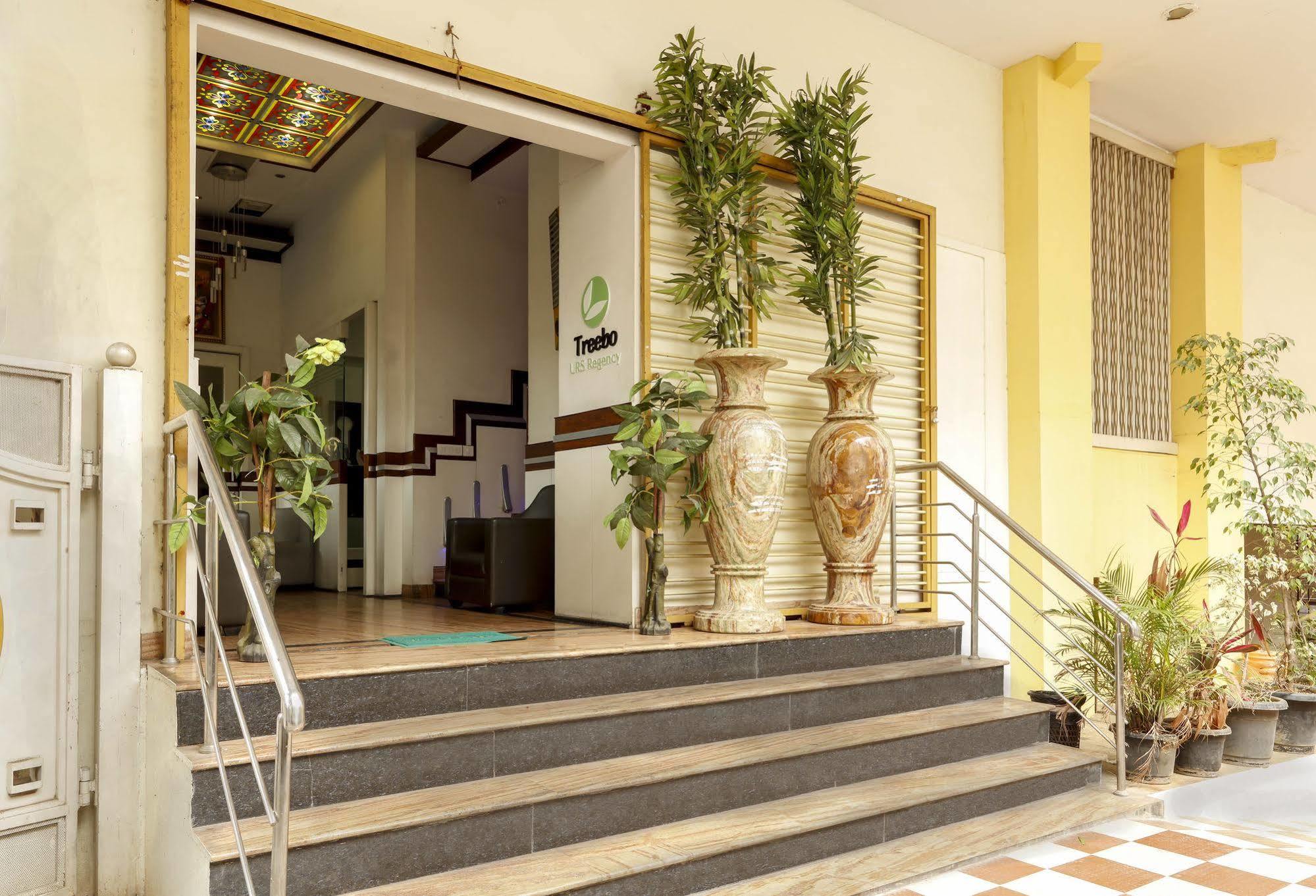Treebo Trip Grand Regency Bangalore Exterior foto