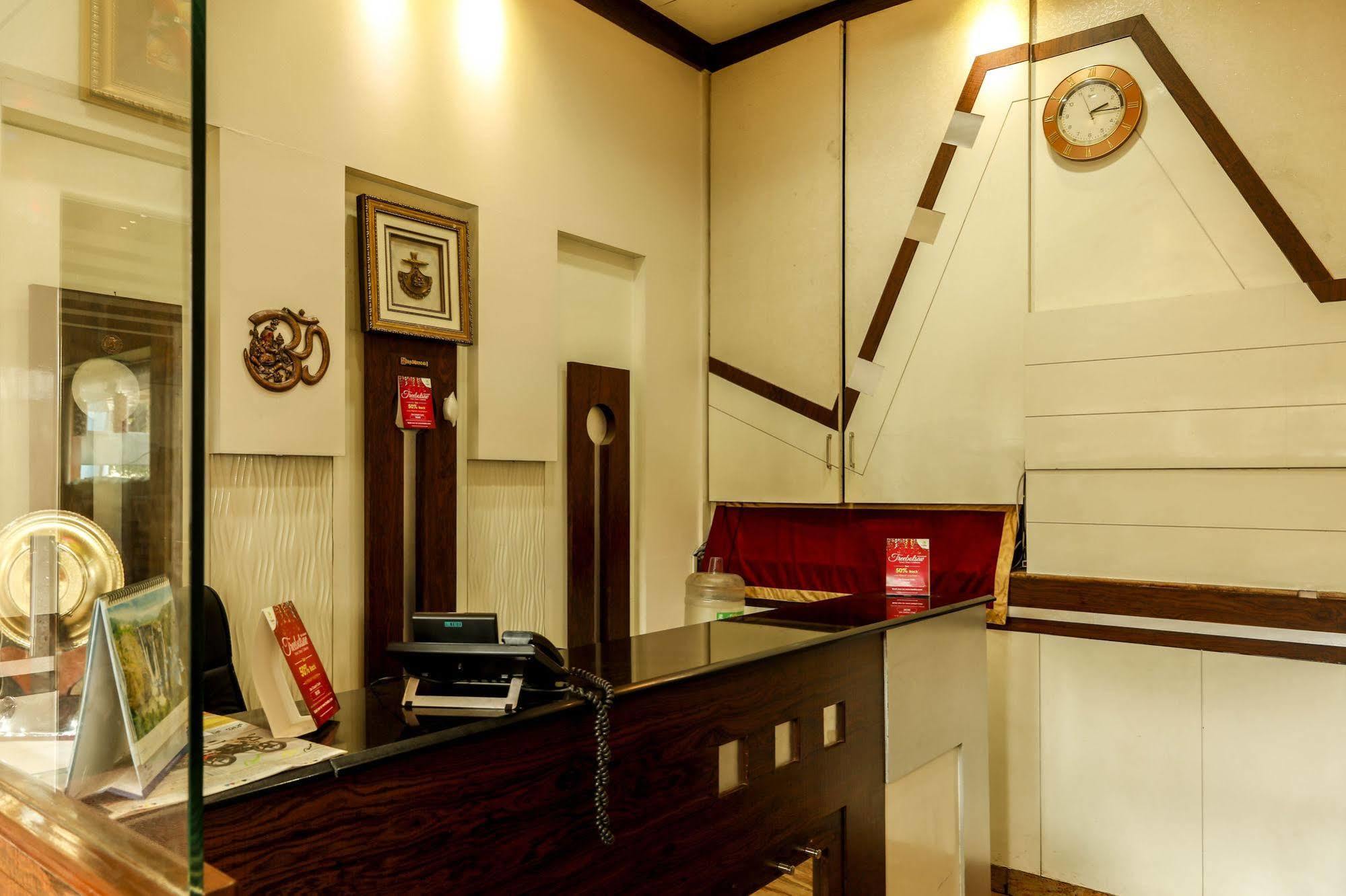 Treebo Trip Grand Regency Bangalore Exterior foto
