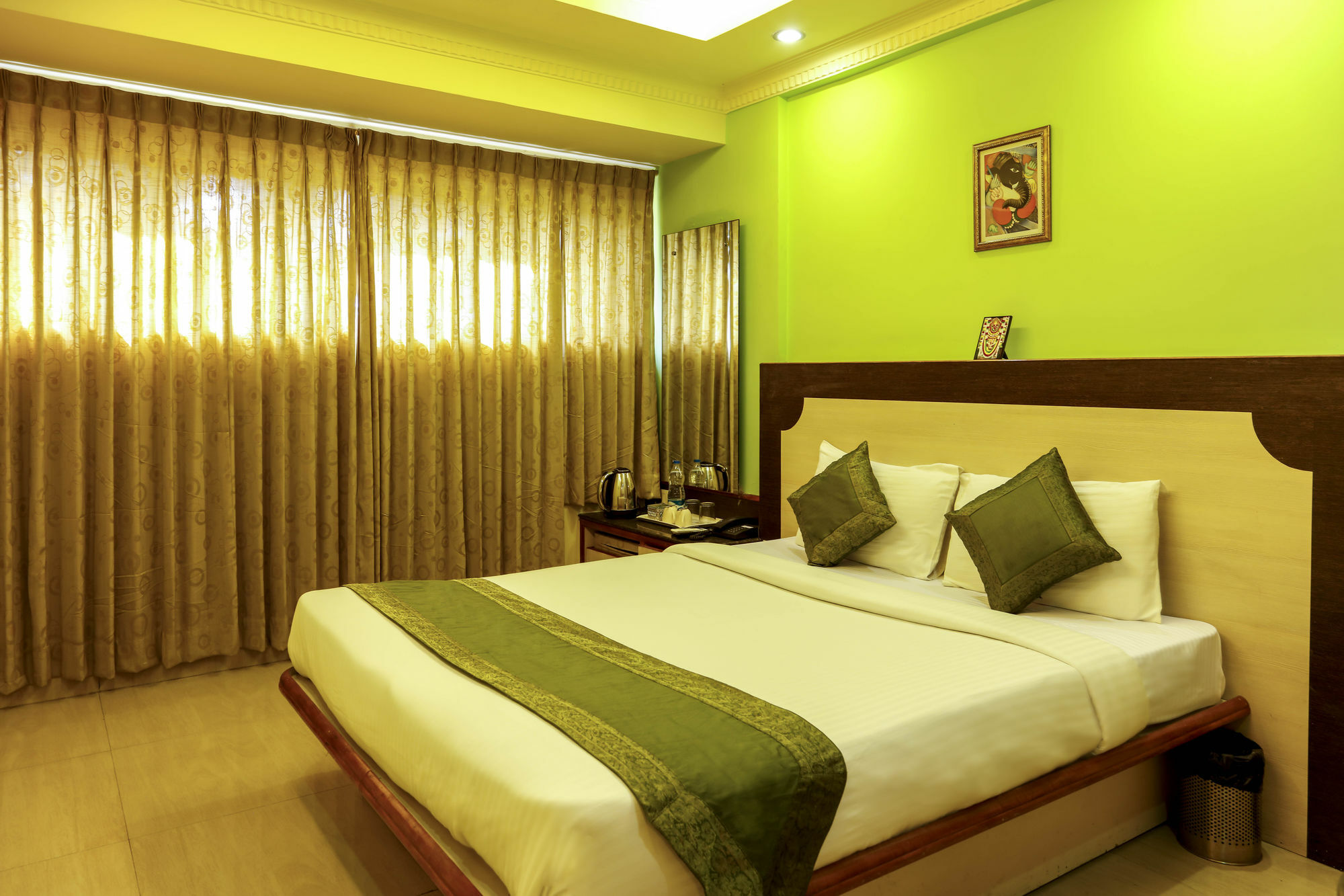 Treebo Trip Grand Regency Bangalore Exterior foto